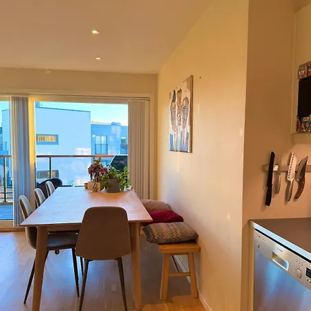 Modern And Floor - Ons 2026 Apartment *